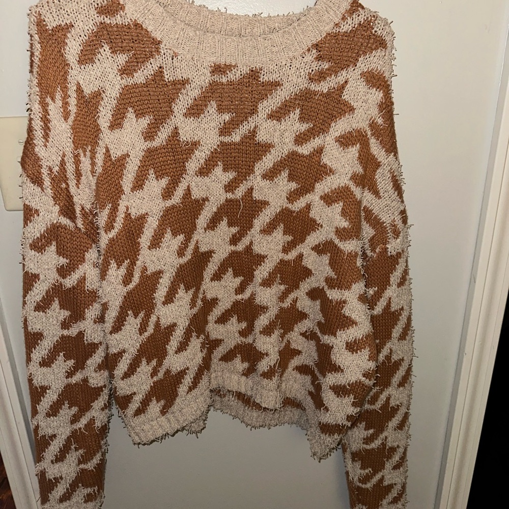 Easel Houndstooth Sweater - Orange and Cream
